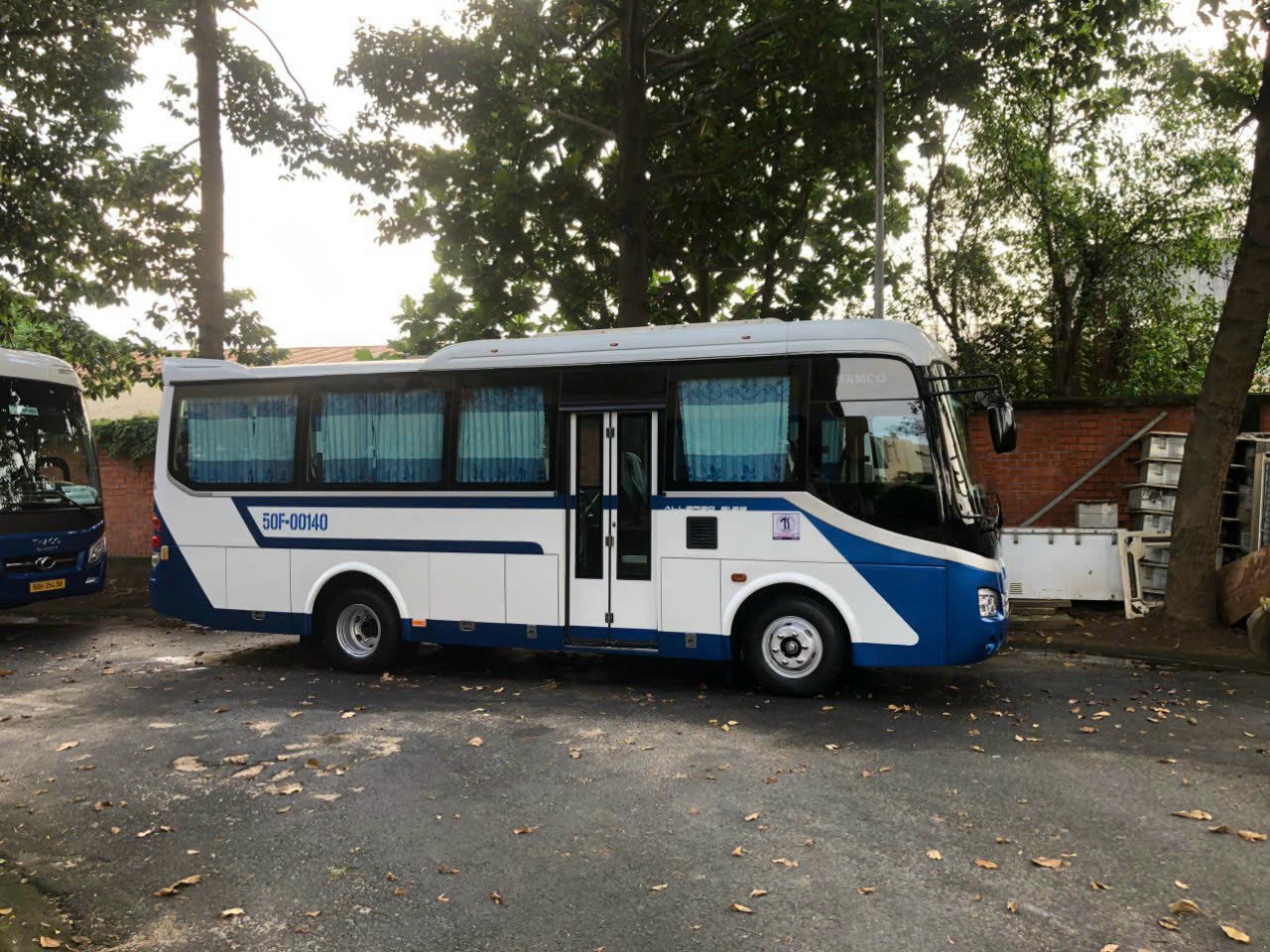 Cho thuê xe 29 chỗ Samco XANH - TRẮNG
